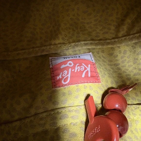 Chic Floral Shoulder Bag - Yellow and Brown 3 piece Key-Per Fossil Set Like New - Picture 9 of 16